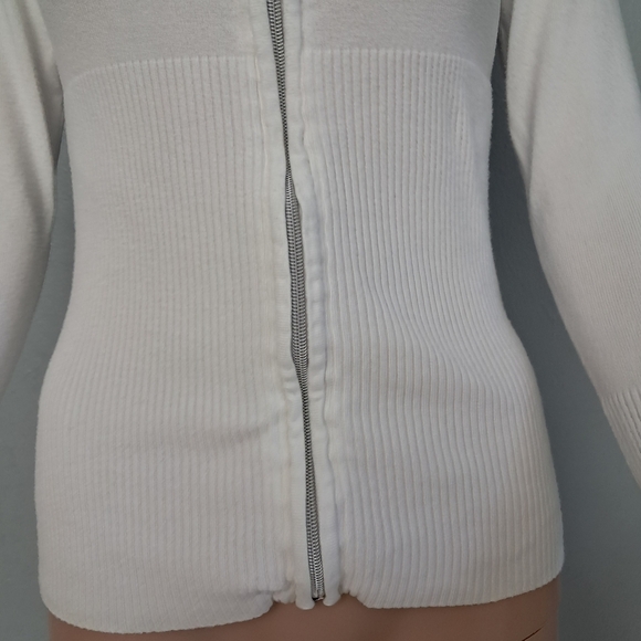 Guess White Zip-Up Sweater - Picture 5 of 10